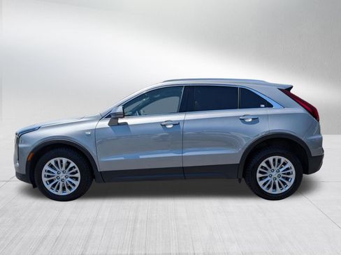 Used 2024 Cadillac XT4 Luxury w/ Cold Weather Package AWD/4WD image 2