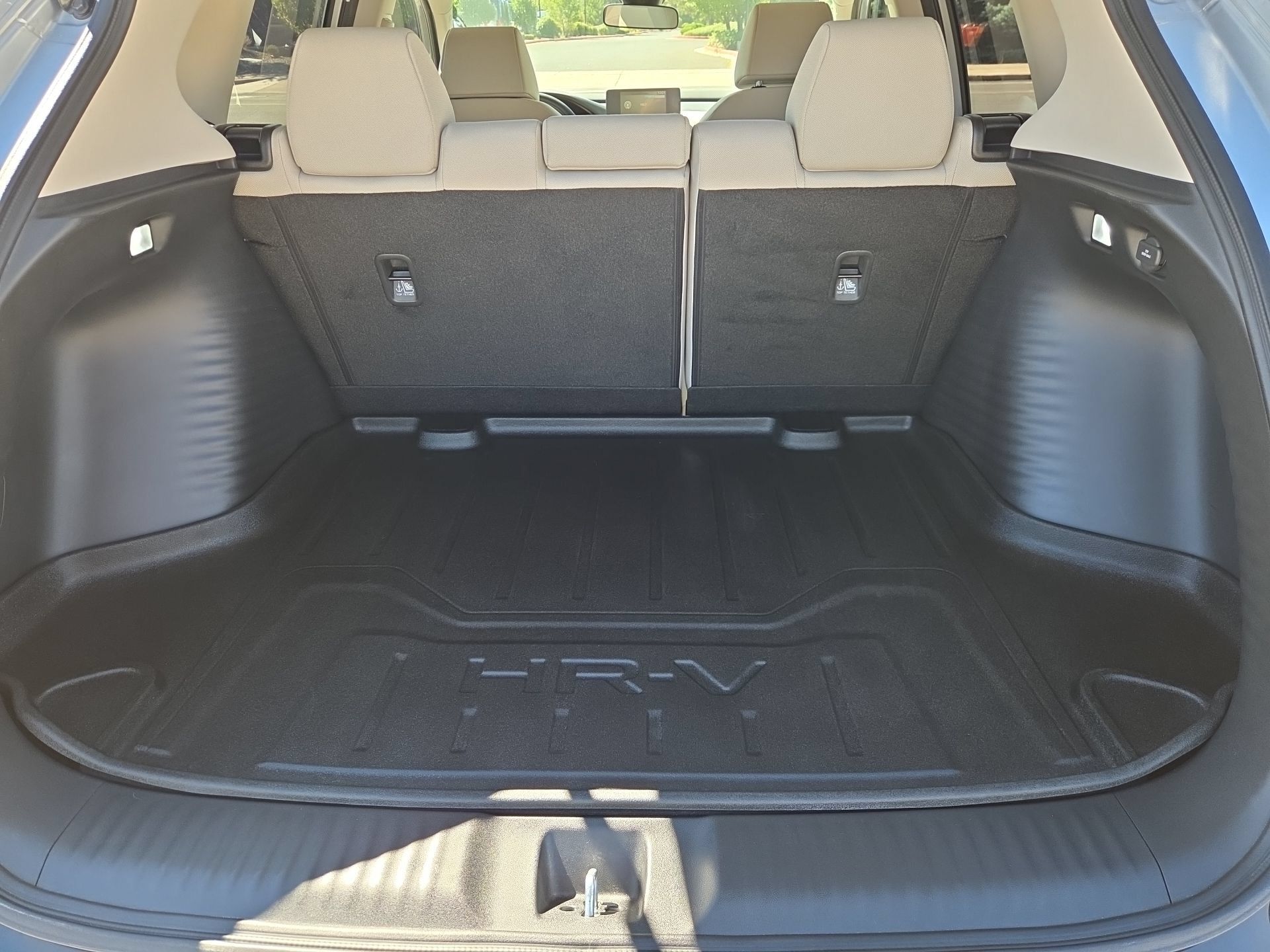 Used 2025 Honda HR-V LX image 35