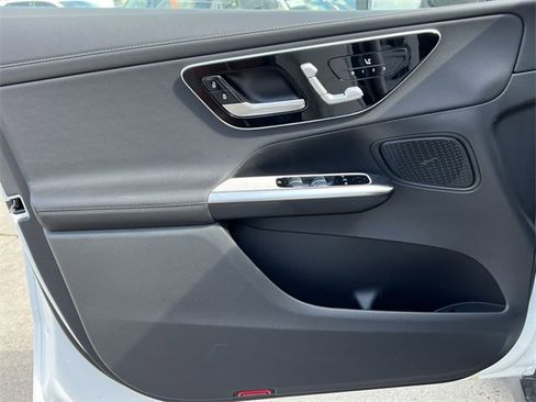 Certified 2024 Mercedes-Benz GLC 300 4MATIC image 12