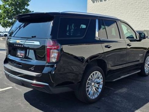 Used 2023 Chevrolet Tahoe LT w/ Luxury Package AWD/4WD image 7