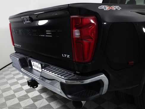 Used 2025 Chevrolet Silverado 3500 LTZ image 50