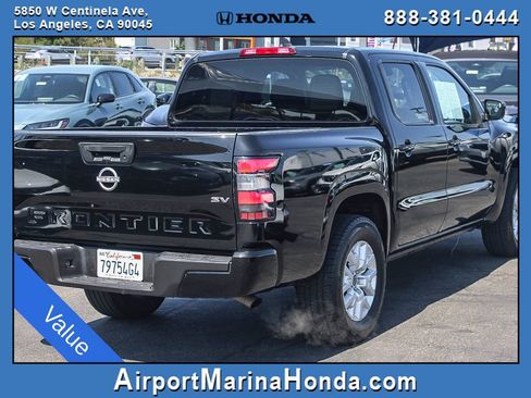 Used 2022 Nissan Frontier SV RWD image 11