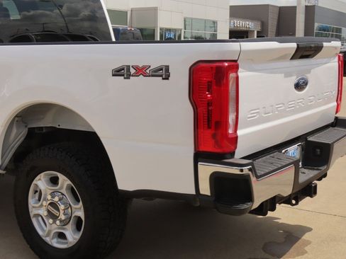 Used 2025 Ford F250 XLT AWD/4WD image 15