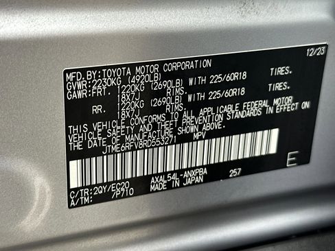 Used 2024 Toyota RAV4 XSE w/ Advanced Technology Package image 29