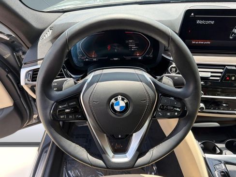 Used 2023 BMW 530i w/ Convenience Package RWD image 11