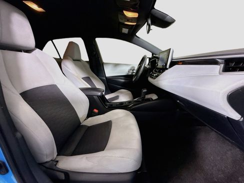 Used 2019 Toyota Corolla SE w/ SE Option Package FWD image 29