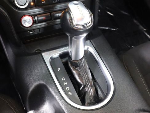 Used 2018 Ford Mustang Coupe image 25