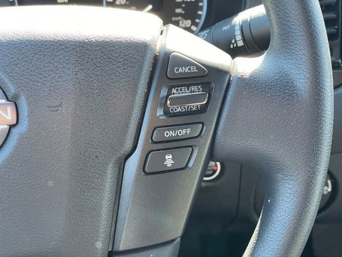 Used 2023 Nissan Frontier SV w/ Midnight Edition Package image 13