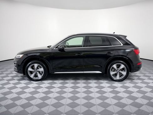 Used 2023 Audi Q5 2.0T Premium Plus w/ Premium Plus Package AWD/4WD image 2