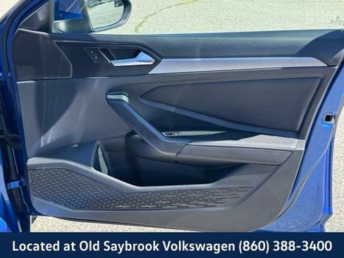 Certified 2024 Volkswagen Jetta SE FWD image 27