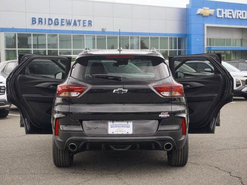 Used 2023 Chevrolet TrailBlazer RS w/ Sun and Liftgate Package AWD/4WD image 9
