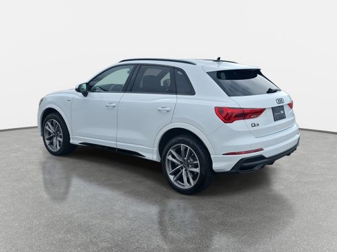 Certified 2025 Audi Q3 2.0T Premium w/ Convenience Package image 7