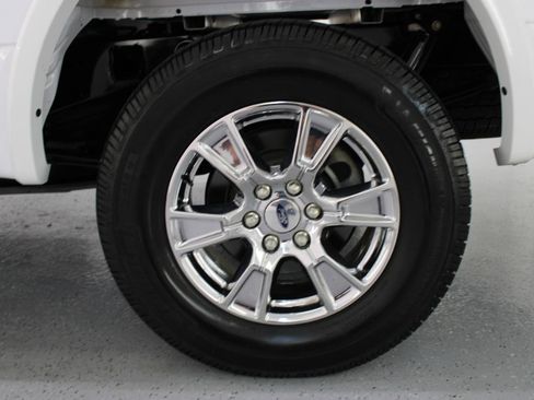 Used 2016 Ford F150 Lariat w/ Equipment Group 502A Luxury AWD/4WD image 34