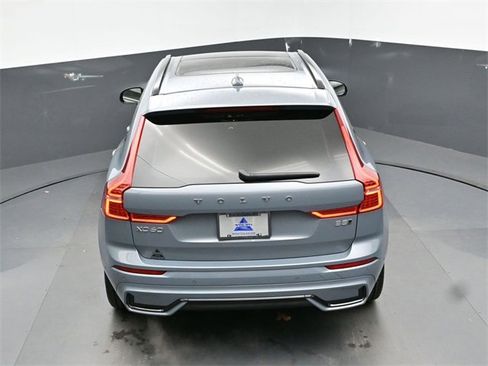 Used 2023 Volvo XC60 B5 Ultimate w/ Climate Package image 49