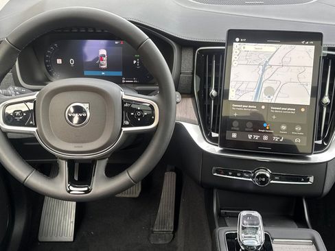 New 2026 Volvo XC90 T8 Ultra w/ Protection Package AWD/4WD image 15