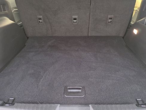 Used 2024 Ford Edge Titanium image 33