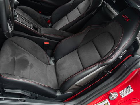 Used 2025 Porsche 718 Cayman GTS image 23