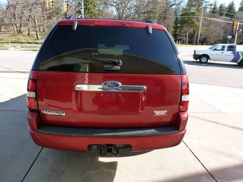 Used 2008 Ford Explorer XLT image 8