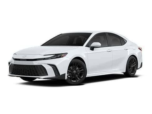 Used 2025 Toyota Camry SE image 2