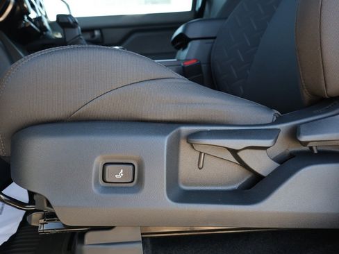 New 2025 Toyota Tacoma SR5 image 30