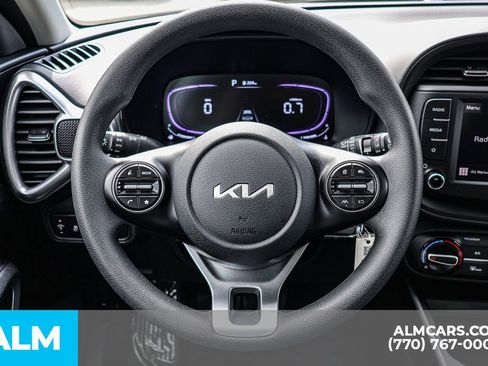 Used 2025 Kia Soul LX w/ LX Technology Package image 32