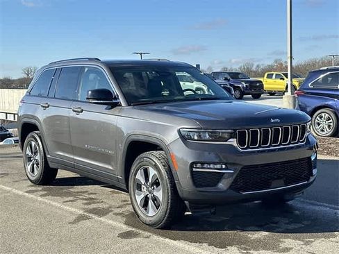 Used 2022 Jeep Grand Cherokee Limited 4xe image 23