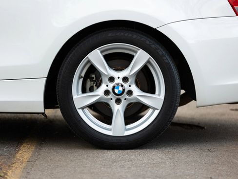 Used 2013 BMW 128i Convertible image 15