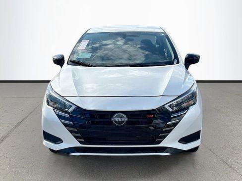 New 2025 Nissan Versa SR w/ Trunk Package FWD image 2