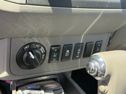 Used 2017 Nissan Frontier SV w/ SV Value Truck Package image 12