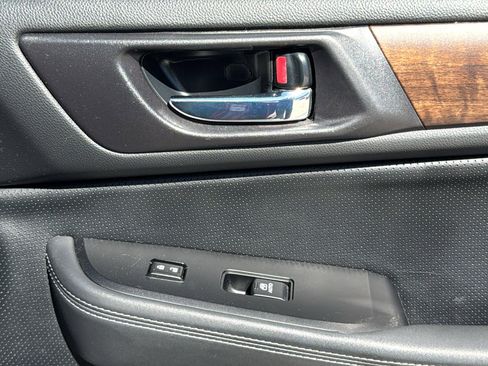 Used 2016 Subaru Outback 2.5i Limited image 31