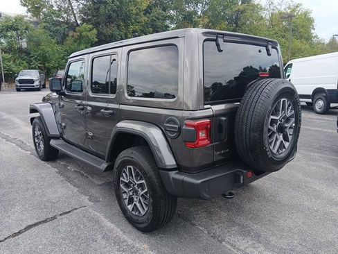 New 2025 Jeep Wrangler Sahara AWD/4WD image 4