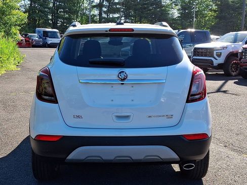 Certified 2021 Buick Encore Preferred AWD/4WD image 5