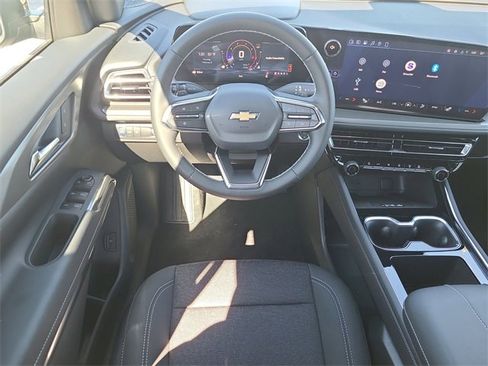 New 2026 Chevrolet Traverse LT image 18