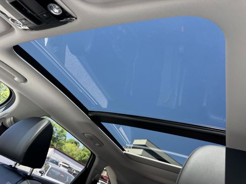 Used 2025 Kia Sorento EX w/ Panoramic Sunroof Package image 32