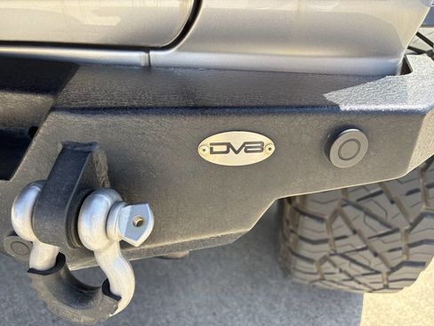 Used 2021 Jeep Wrangler Unlimited Sahara image 18