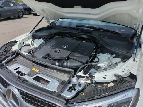 Certified 2024 Mercedes-Benz GLC 300 4MATIC image 38