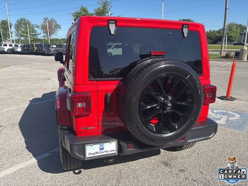 Used 2025 Jeep Wrangler Unlimited Sahara AWD/4WD image 20