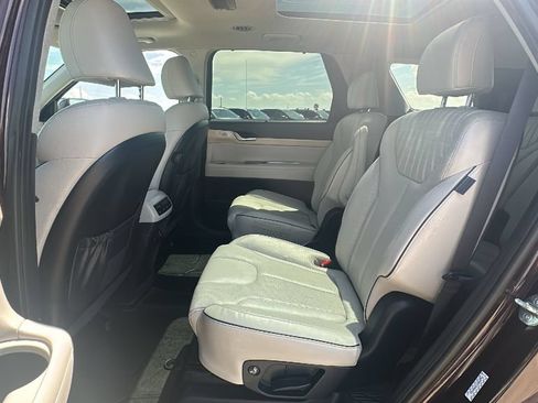 Used 2024 Hyundai Palisade Limited FWD image 33