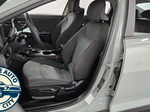 Used 2025 Kia K4 FWD image 21