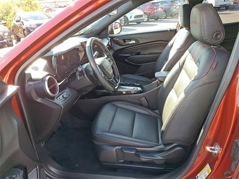 Certified 2024 Chevrolet Trax RS w/ Sunroof Package image 14