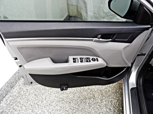 Used 2020 Hyundai Elantra SEL image 7