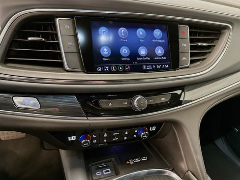 Used 2024 Buick Enclave Premium AWD/4WD image 26