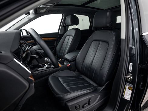 Used 2023 Audi Q5 2.0T Premium Plus w/ Premium Plus Package image 18