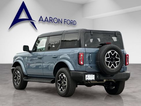 Used 2025 Ford Bronco Outer Banks image 3