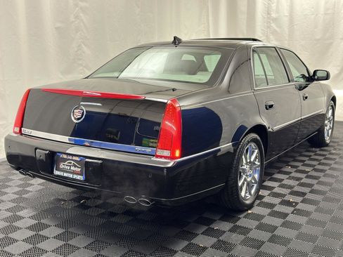 Used 2011 Cadillac DTS Premium image 9