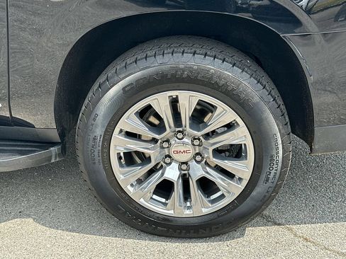 Used 2025 GMC Yukon XL Denali AWD/4WD image 20