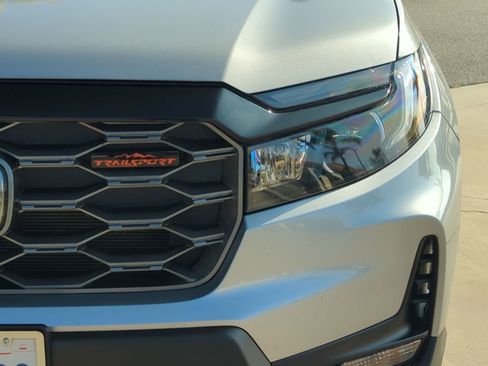 Used 2023 Honda Passport TrailSport image 10