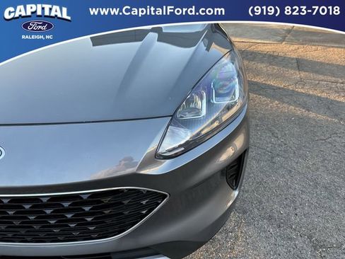 Certified 2022 Ford Escape SE w/ Convenience Package image 11