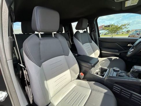 Used 2025 Toyota Tacoma TRD Sport image 49