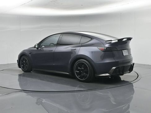 Used 2023 Tesla Model Y Long Range AWD/4WD image 5